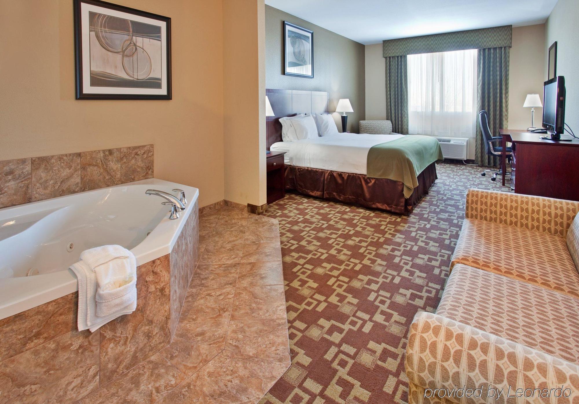 Holiday Inn Express Hotel & Suites St. Charles By Ihg Saint Charles Værelse billede
