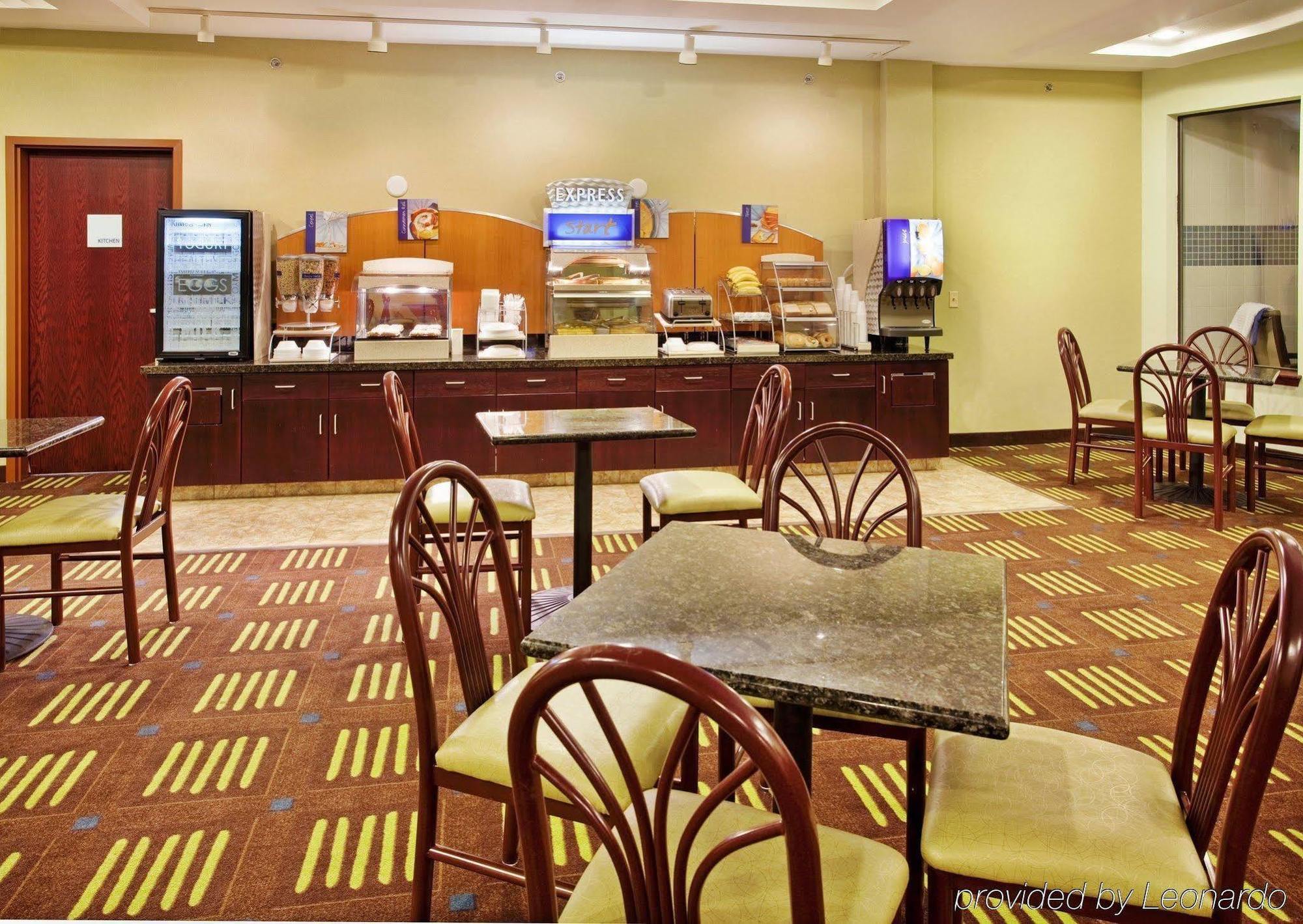 Holiday Inn Express Hotel & Suites St. Charles By Ihg Saint Charles Restaurant billede