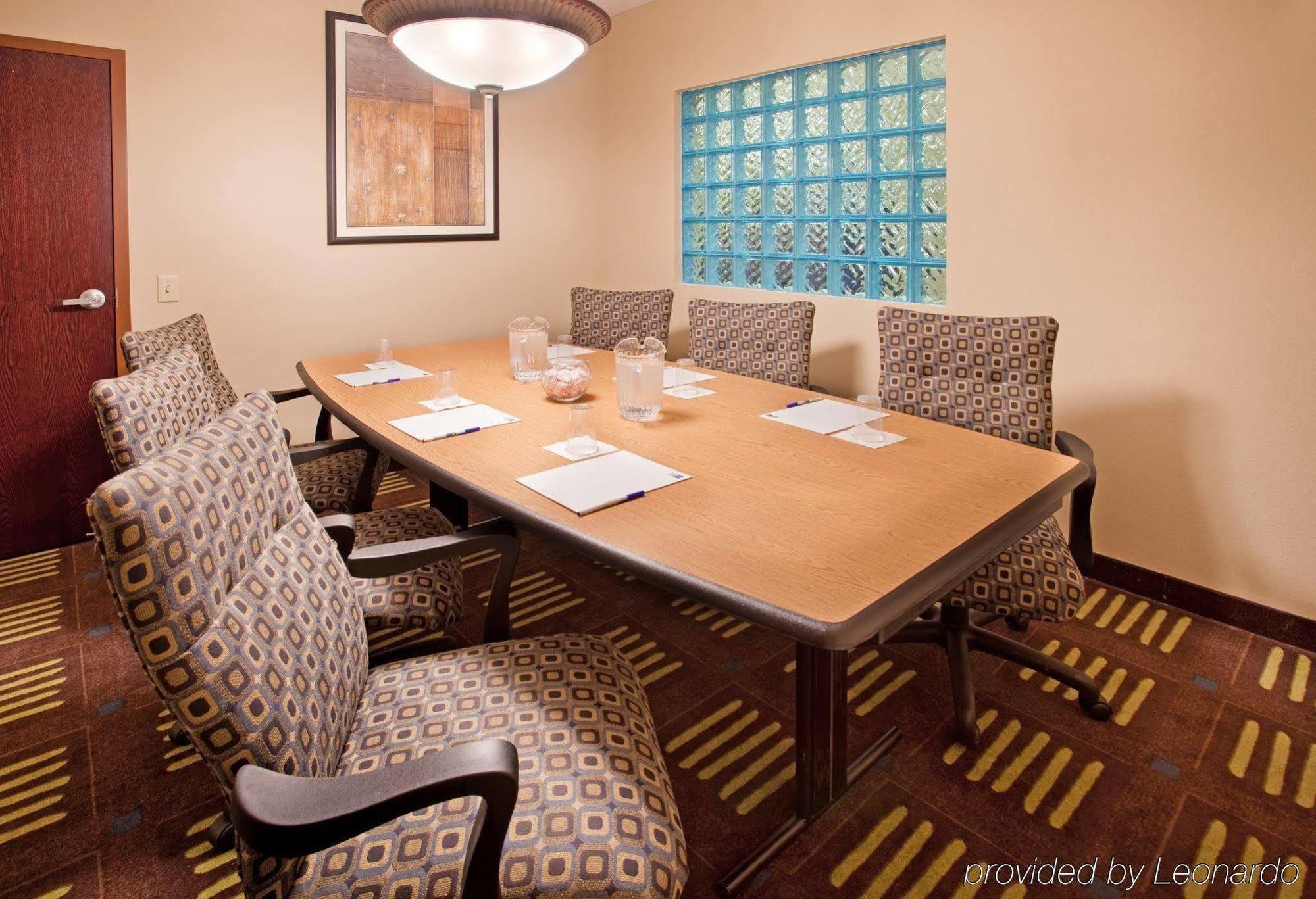 Holiday Inn Express Hotel & Suites St. Charles By Ihg Saint Charles Faciliteter billede